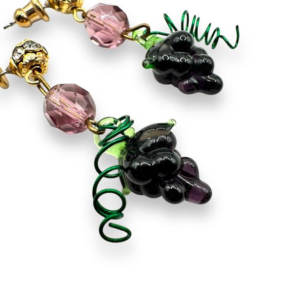 Vintage Purple Grape Cluster Glass Dangle Earrings Green Leaf Grapes Crystal - Picture 2 of 4